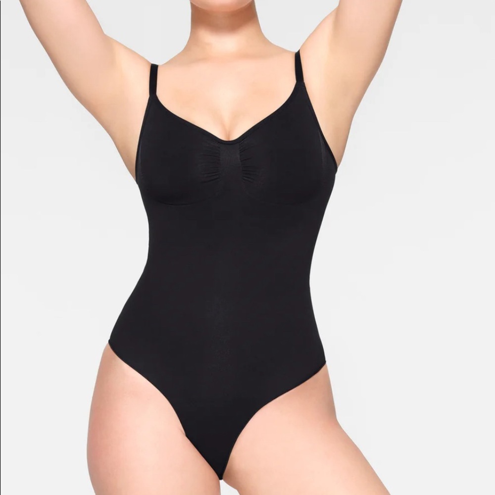 Skims sculpt seamless body suit L/XL Onyx